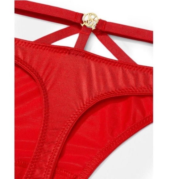NWT Victoria’s Secret Very Sexy Strappy Thong Silky Smooth Satin V-String Panty - Picture 13 of 16